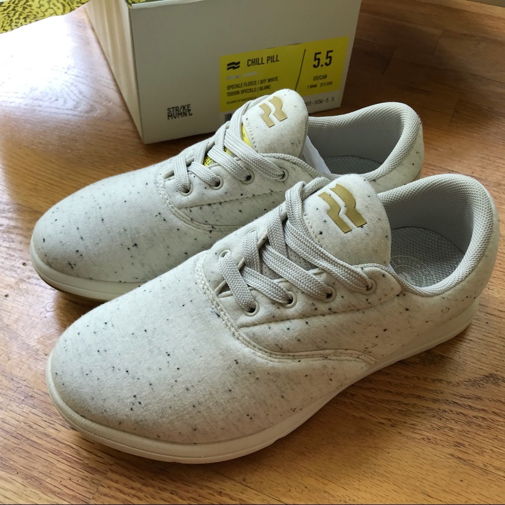 Strike Movement Chill Pill Speckle Fleece Shoes